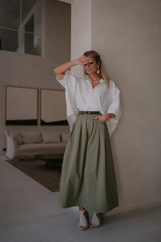 Classic Khaki Cotton Long Skirt – Comfortable Fit with Side Zipper Detail