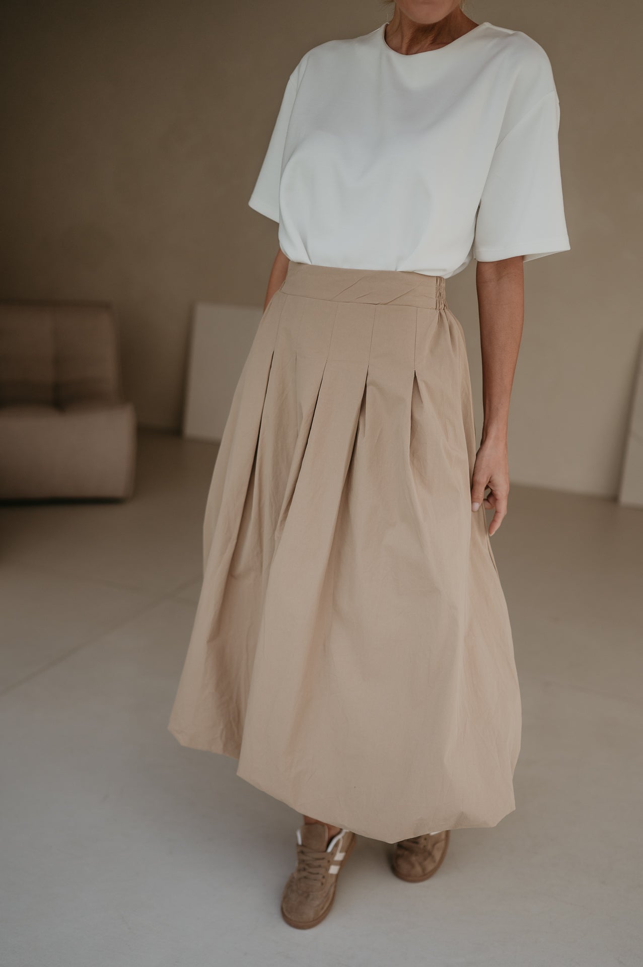 Beige Balloon Skirt with Elastic Waistband – Stylish Half-Length Cotton Skirt in S/M and M/L Sizes 2