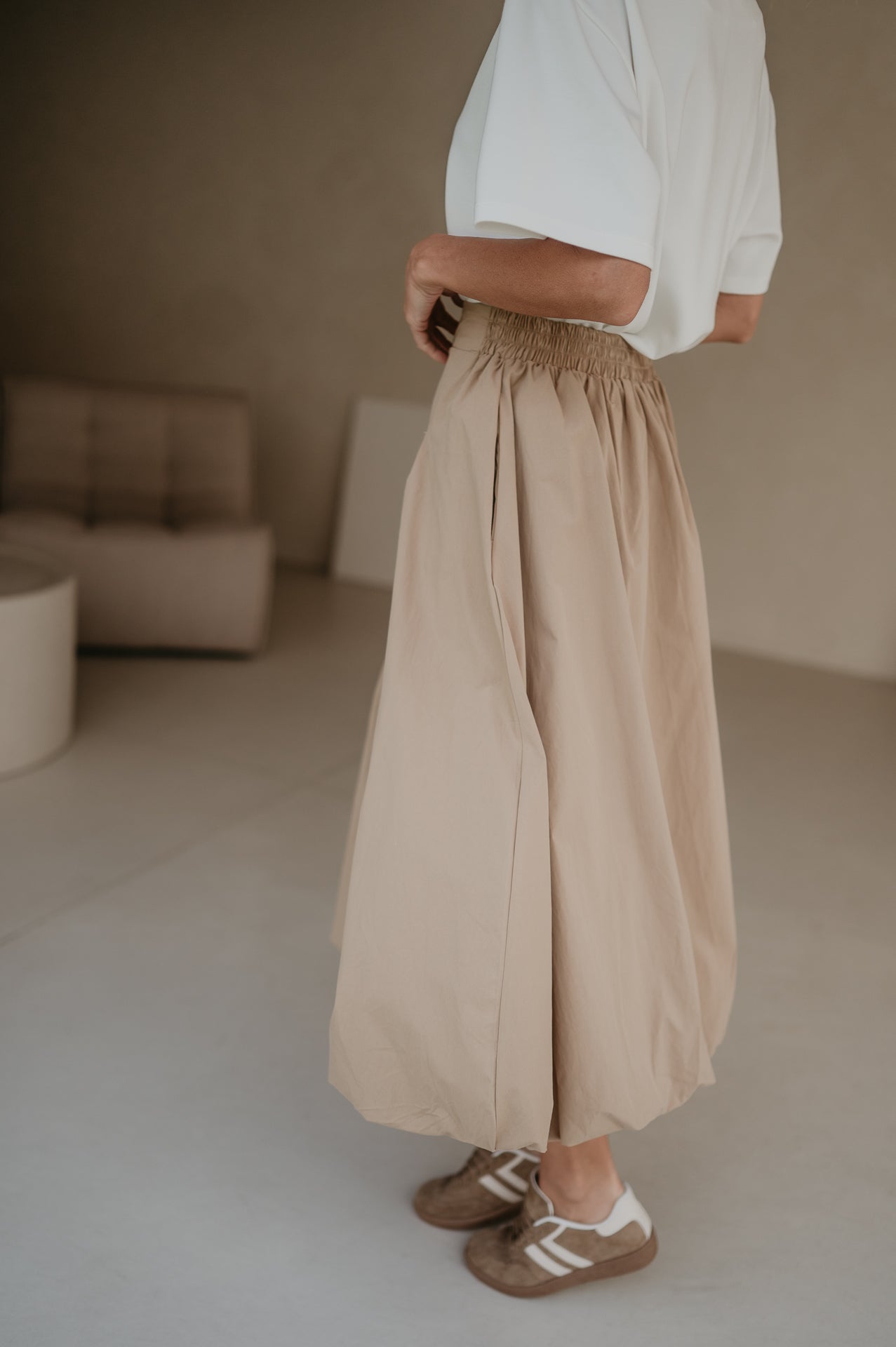 Beige Balloon Skirt with Elastic Waistband – Stylish Half-Length Cotton Skirt in S/M and M/L Sizes 3