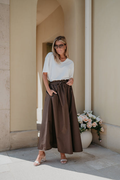 Long Chocolate Brown Skirt with Elastic Waistband – Comfortable Cotton Summer Essential for Casual and Formal Wear 0