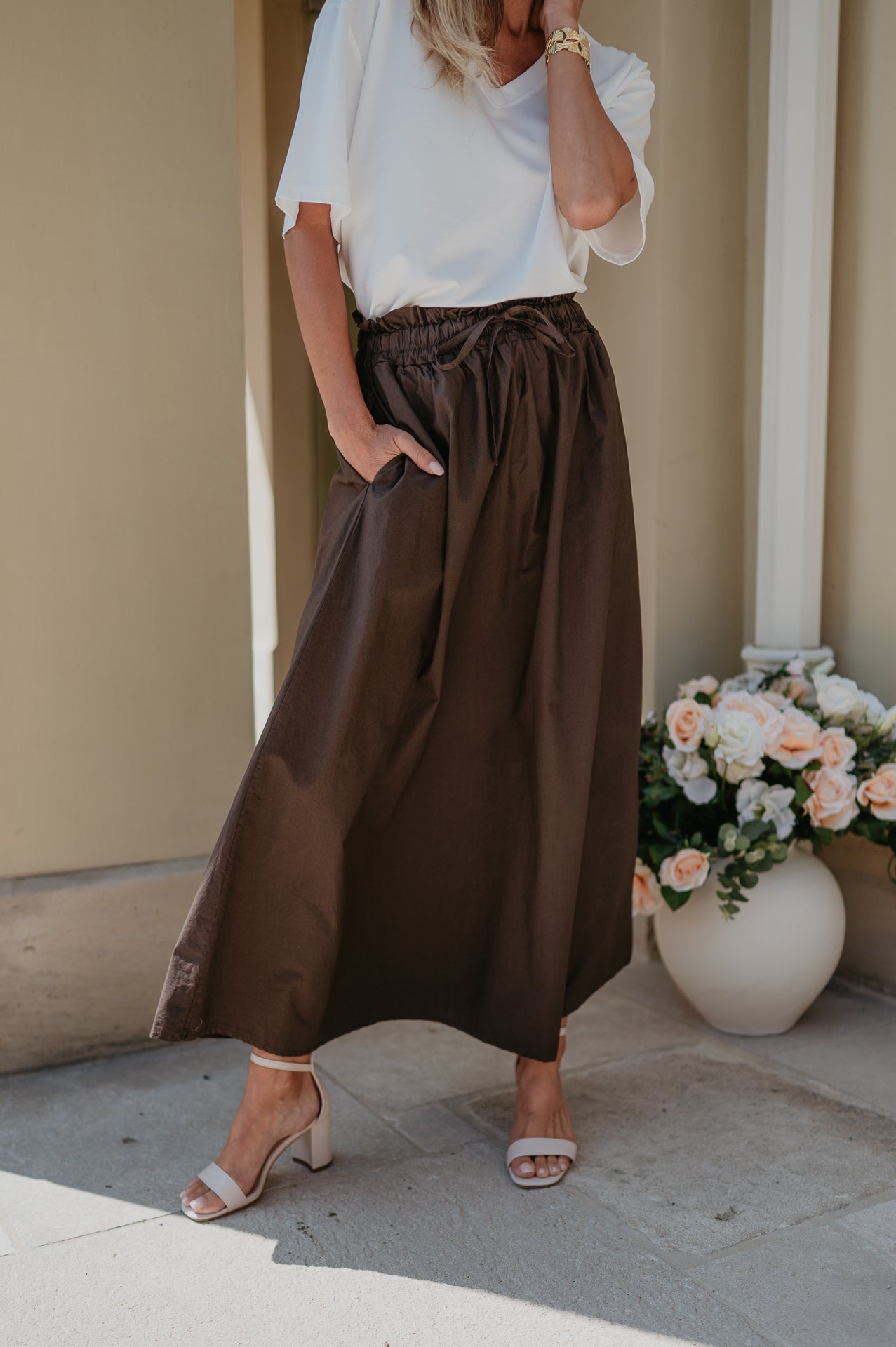 Long Chocolate Brown Skirt with Elastic Waistband – Comfortable Cotton Summer Essential for Casual and Formal Wear 2