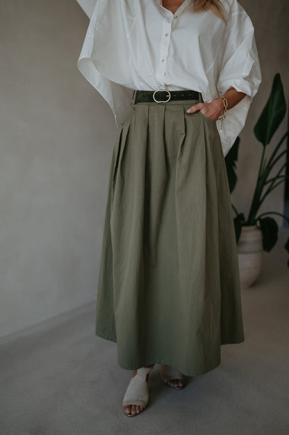 Long Khaki Cotton Skirt with Side Zipper – Comfortable Fit, Versatile Style, Available in S/M and M/L 6